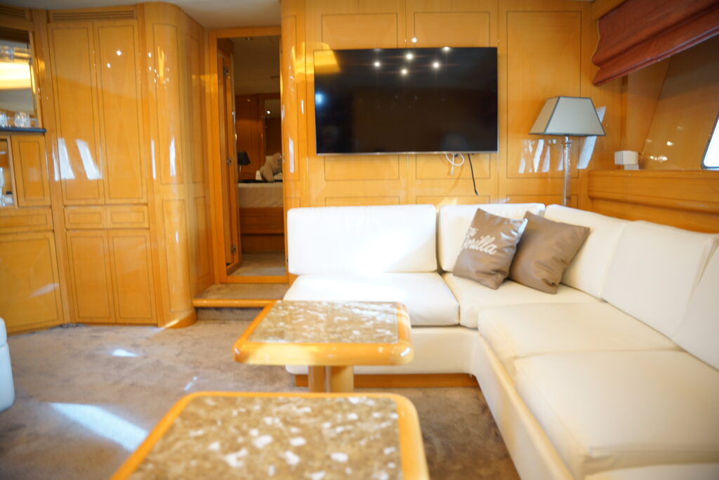 1999 MANGUSTA 80